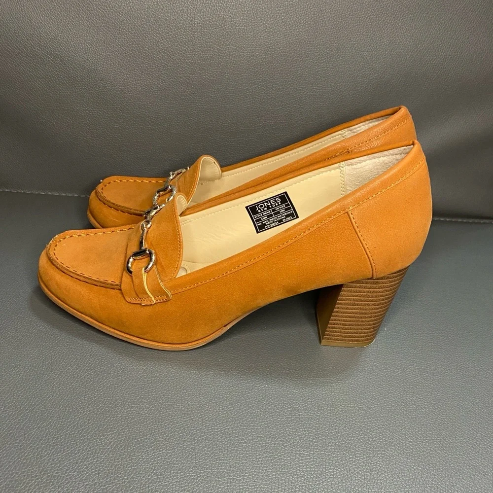 Jones New York Horse Bit Loafers - Picture 4 of 6